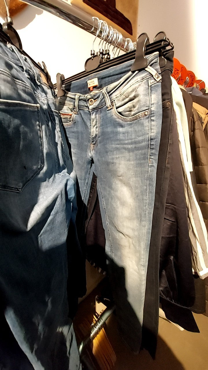 Hilfiger Denim Jeans Blau Gr.: 29/32