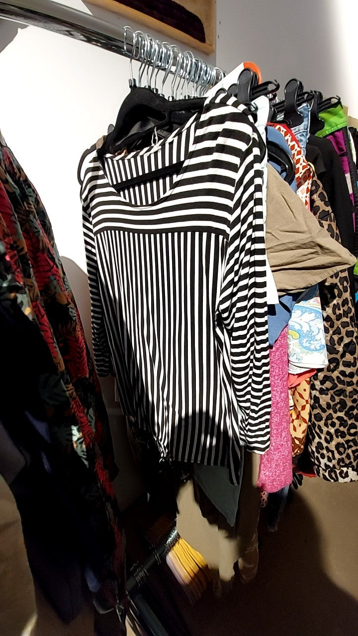 Longsleeve Schwarz-Weiß gestreift Gr.: M