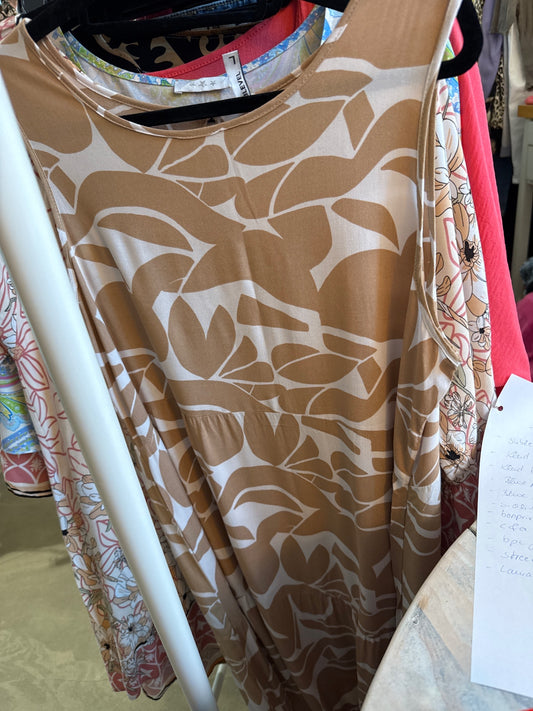 Sublevel Kleid Beige und Weiß Gr.: L