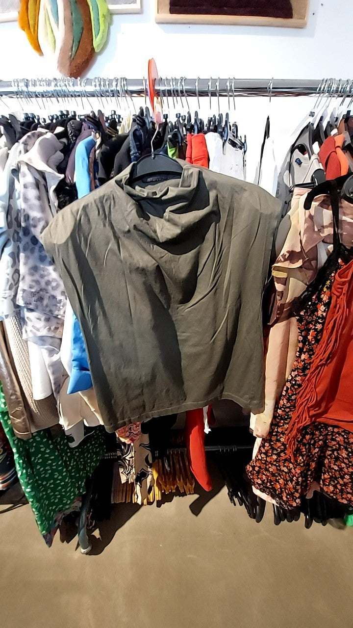 Drykorn for beautiful people Top Olivgrün Gr.: M