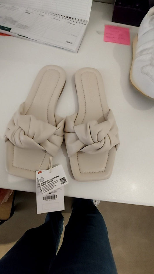 Stradivarius Sandalen Beige Gr.: 38