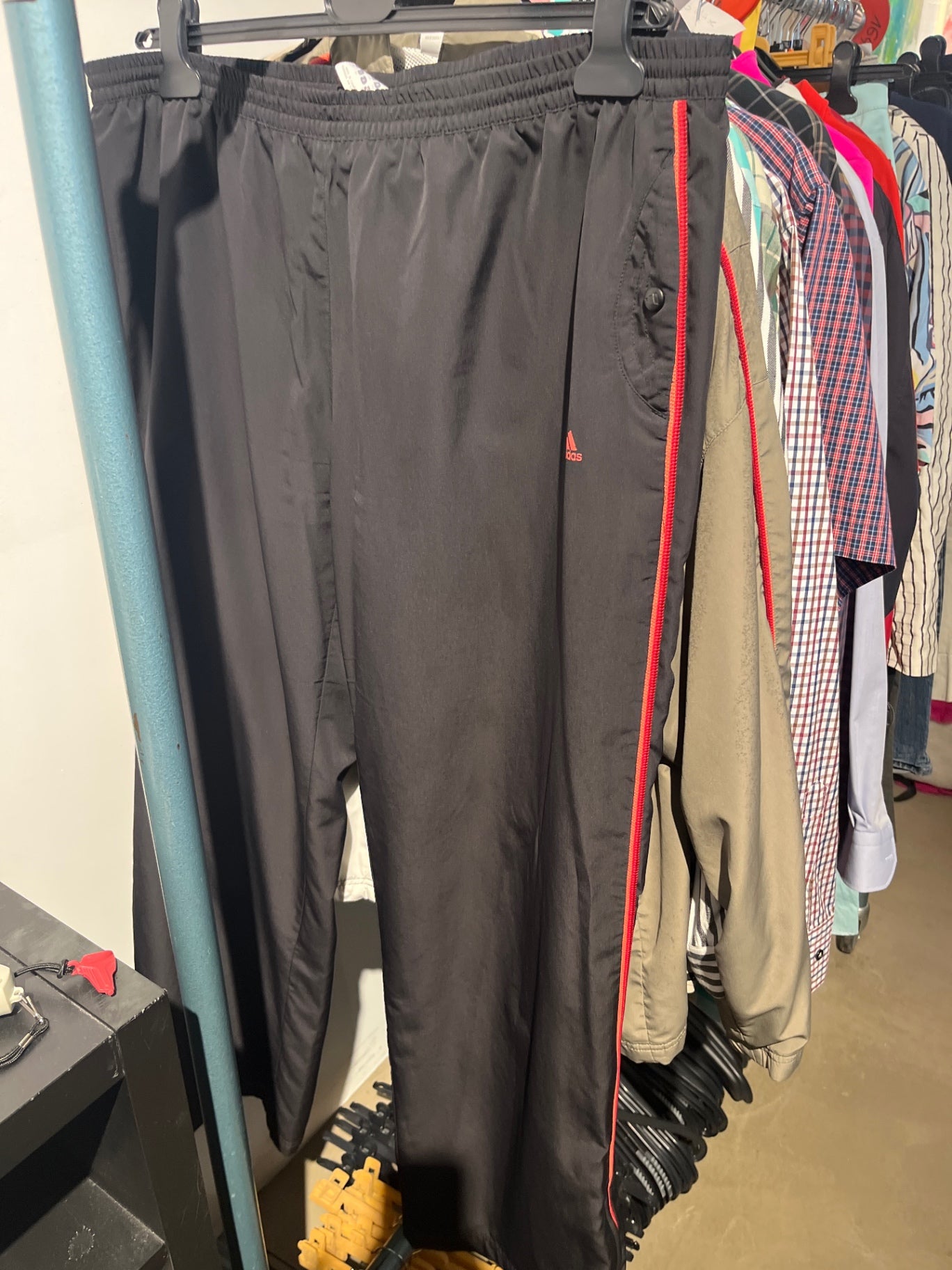 adidas Jogginghose schwarz rot XXL