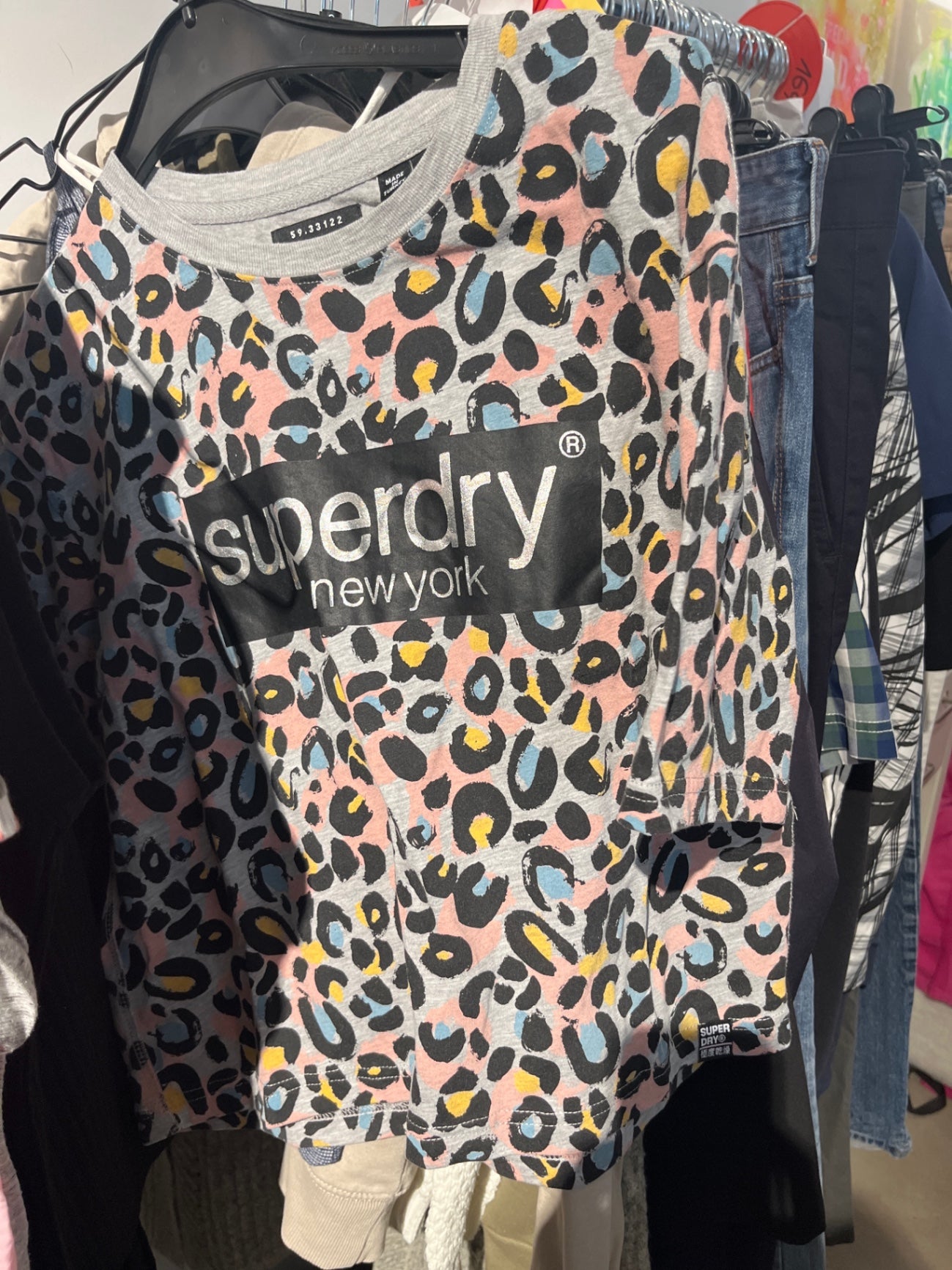 Superdry T- Leo Bunt Gr.: M