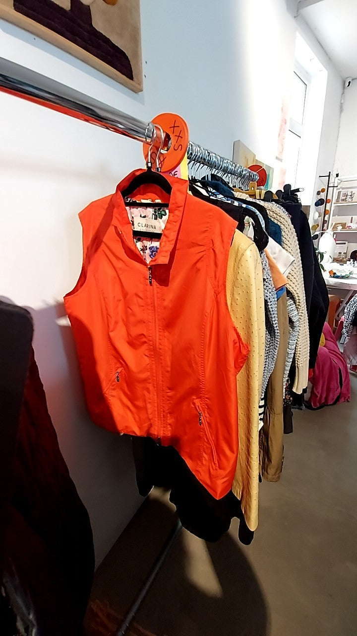 Clarina Weste Rot Gr.: 44