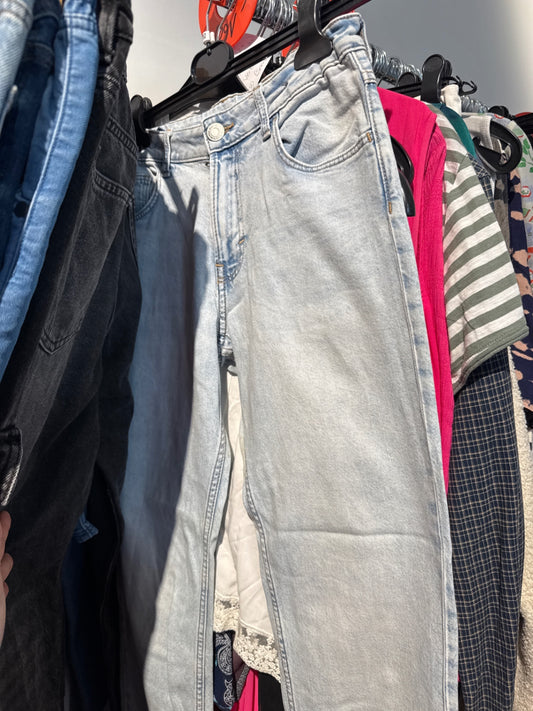 B-WARE!Fleck! H&M Jeans Gr.: 152