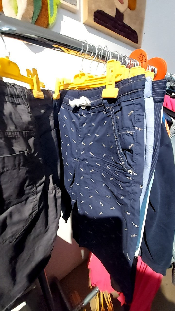 Yigga Shorts Blau m. Skateboards Gr.: 158
