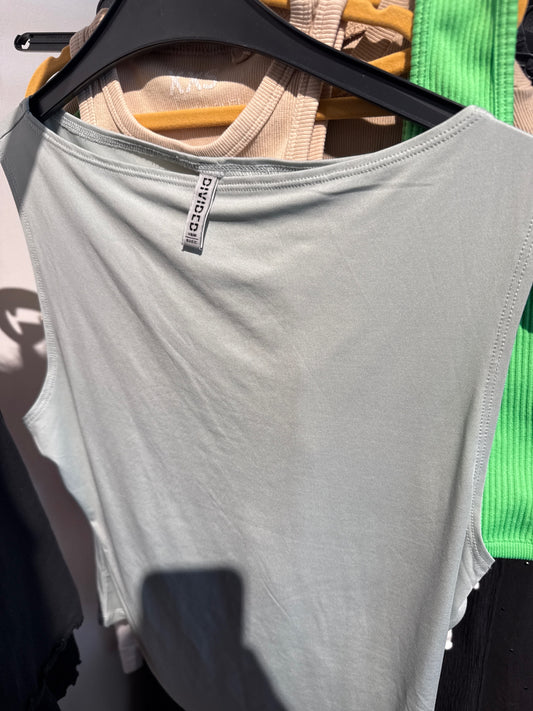 DIVIDED Oberteil Mint Gr.: M
