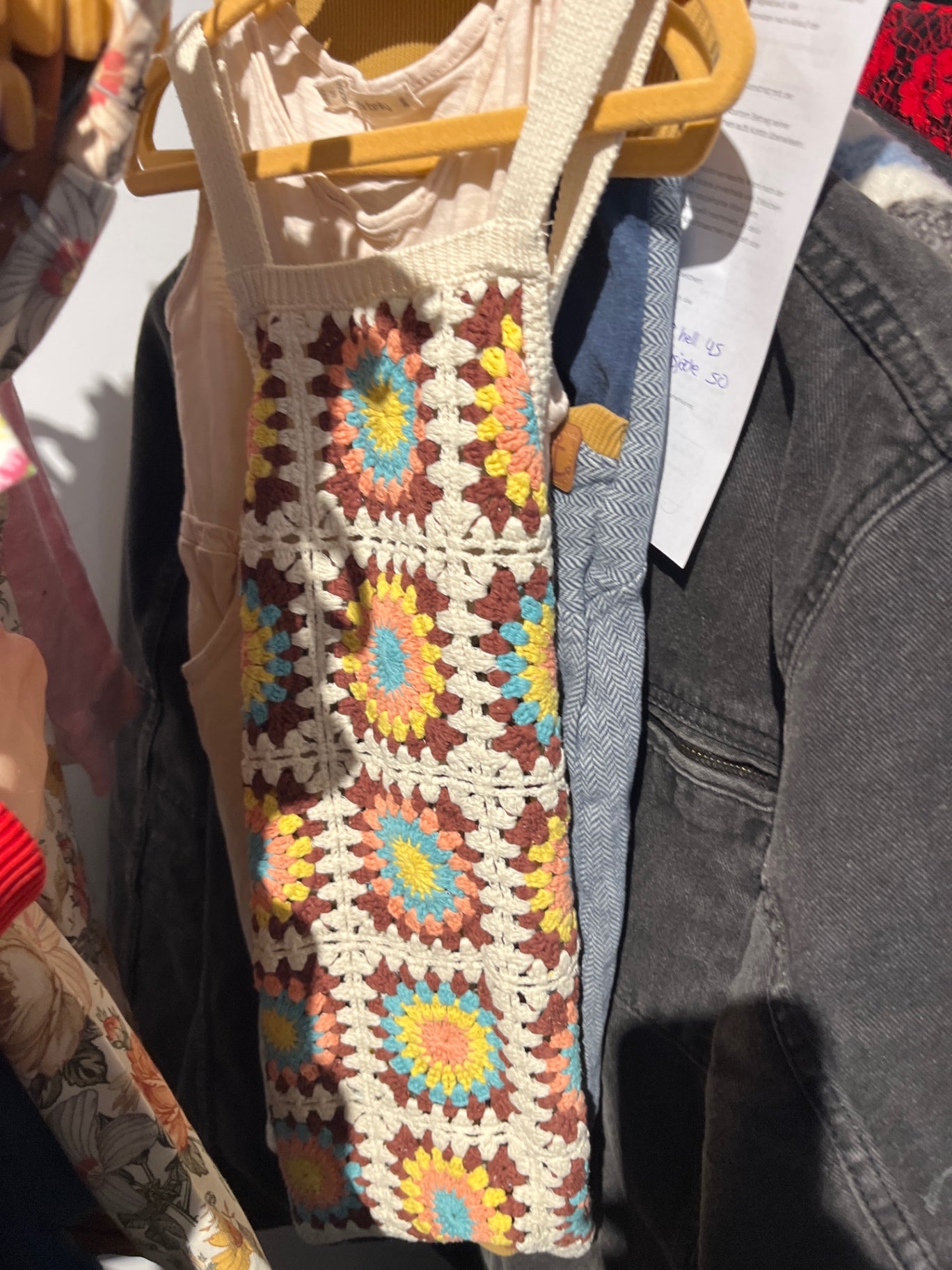 Zara Kleid Blumen Gehäkelt Gr.: 104