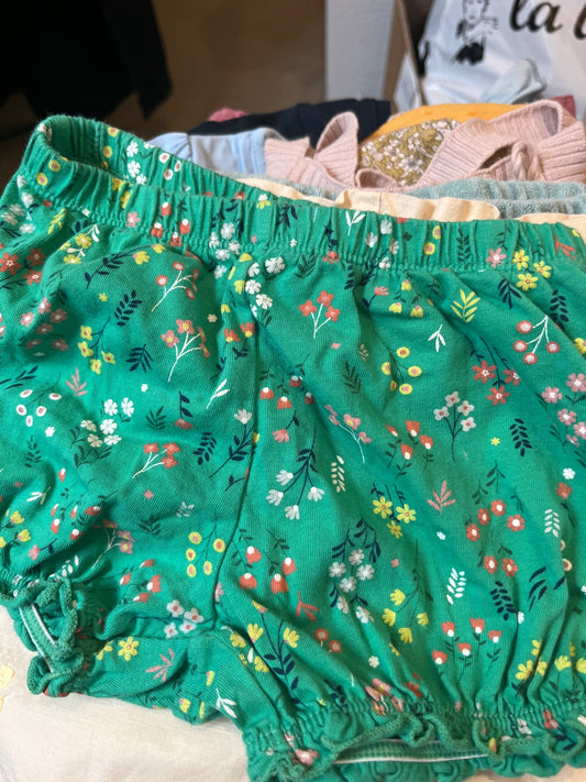Carters Shorts Grün Gr.: 80