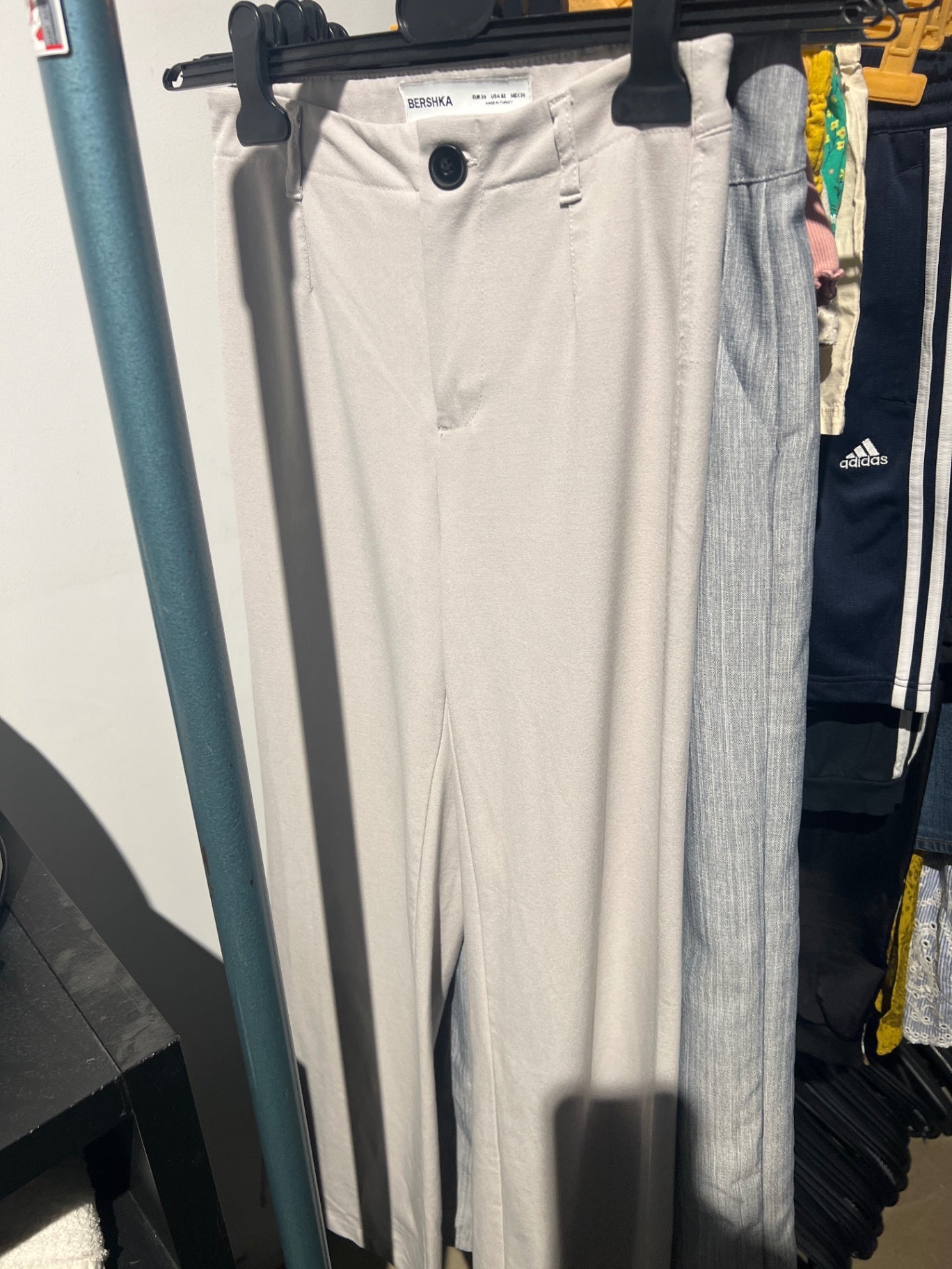 BERSHKA Hose Beige Gr.: XS
