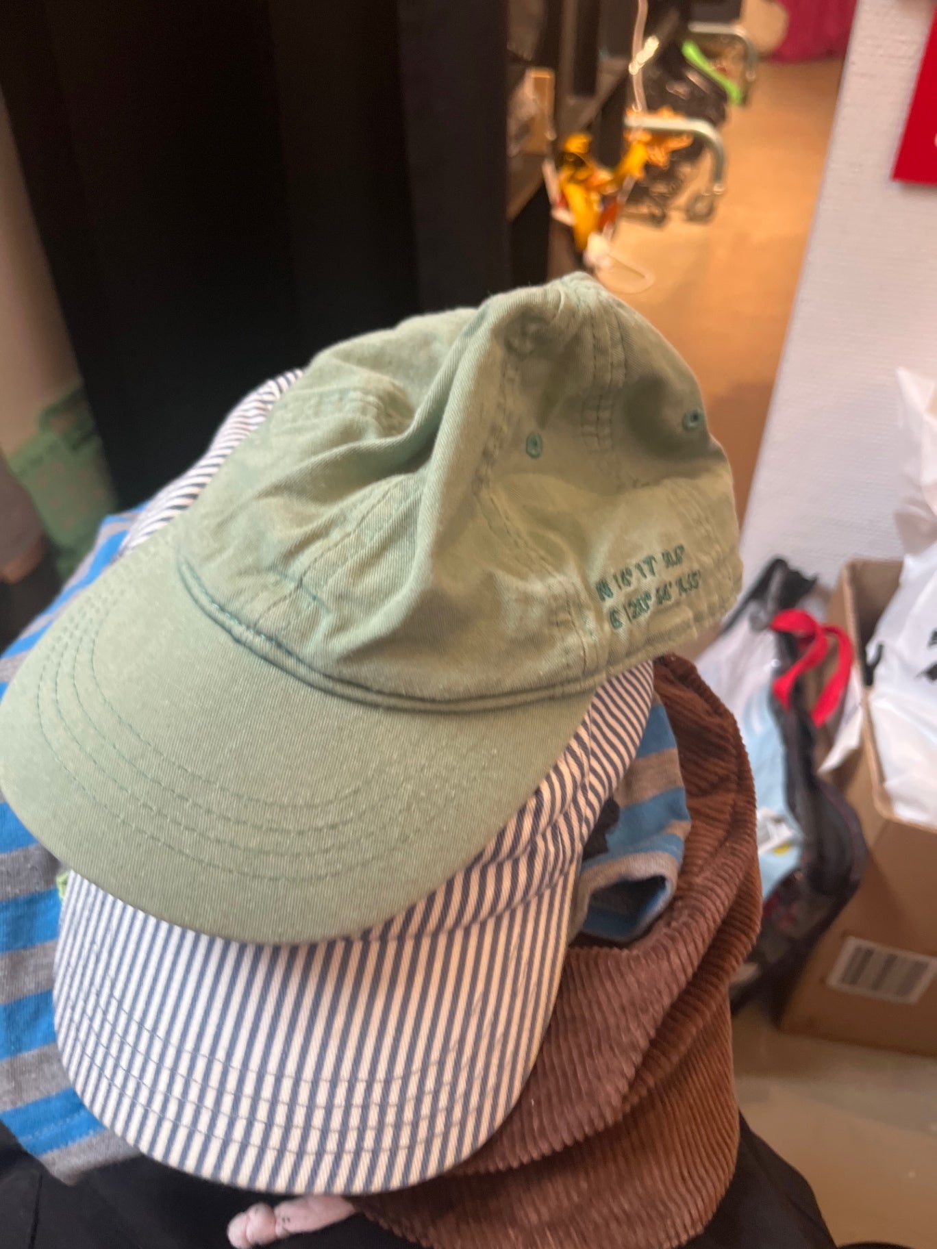 Zara Cap Hellgrün 