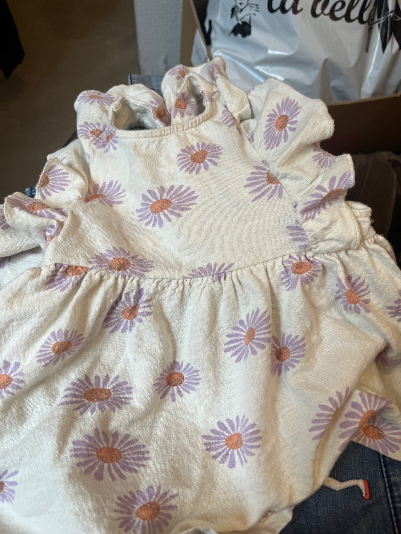 Zara Kleid Creme blumen Gr.: 80/86
