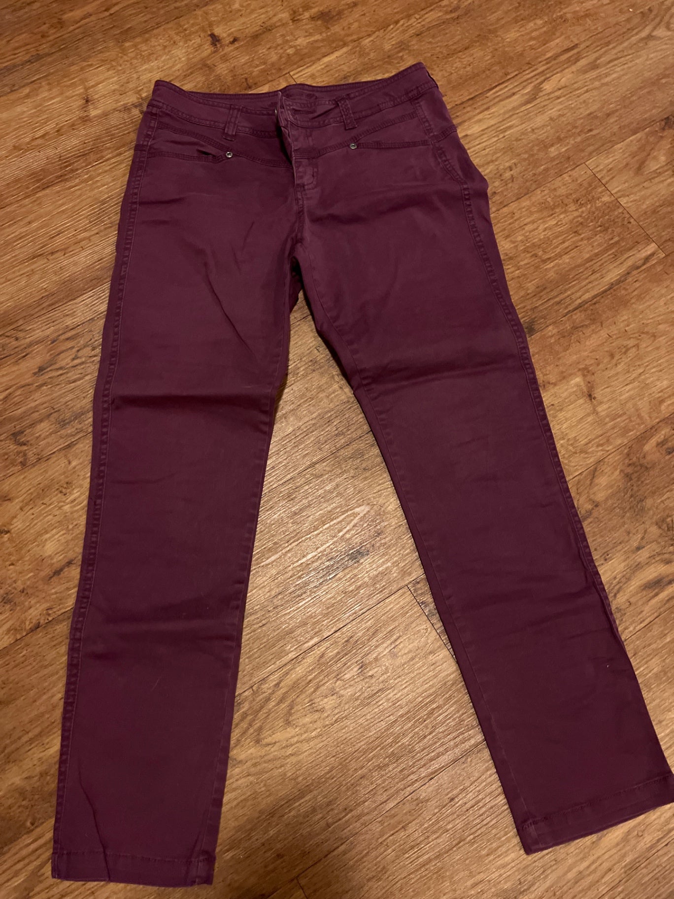 Street One Jeans Burgunderrot Gr.: XS
