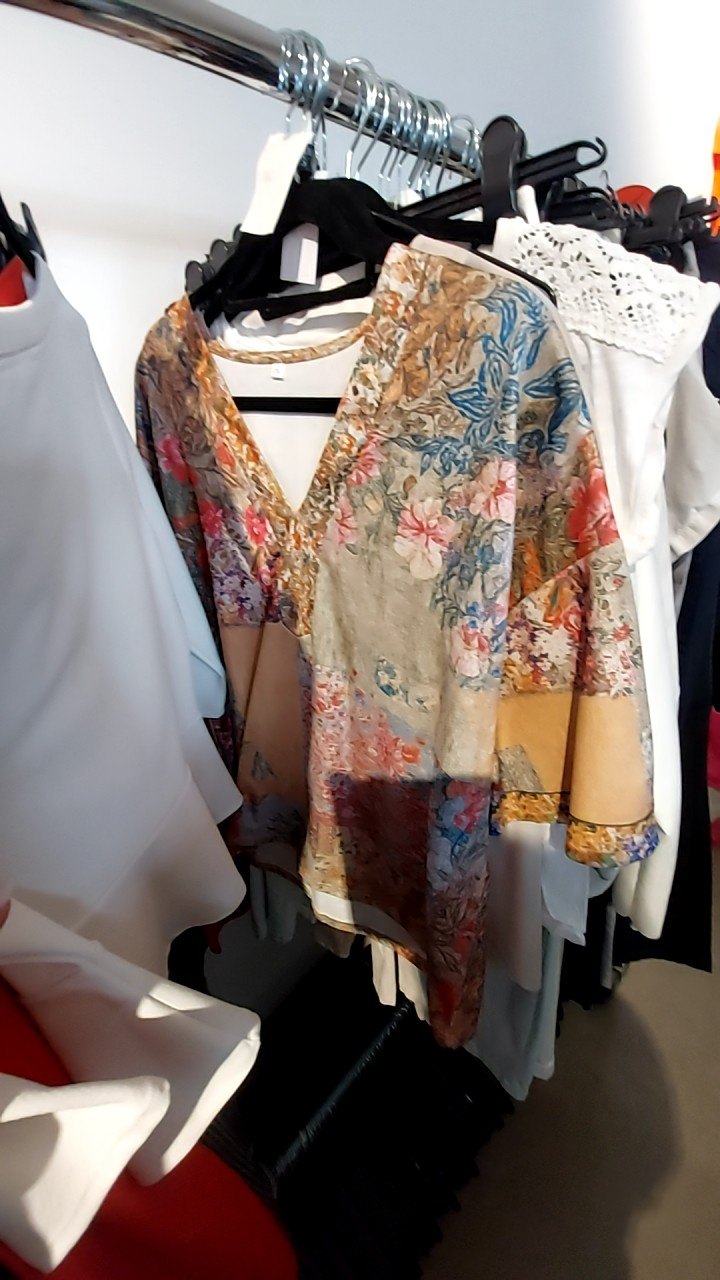 Shirt Bunt mit Blumenmuster Gr.: XXL