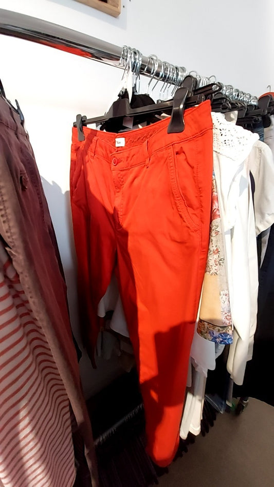 s.Oliver Hose Rot Gr.: XL