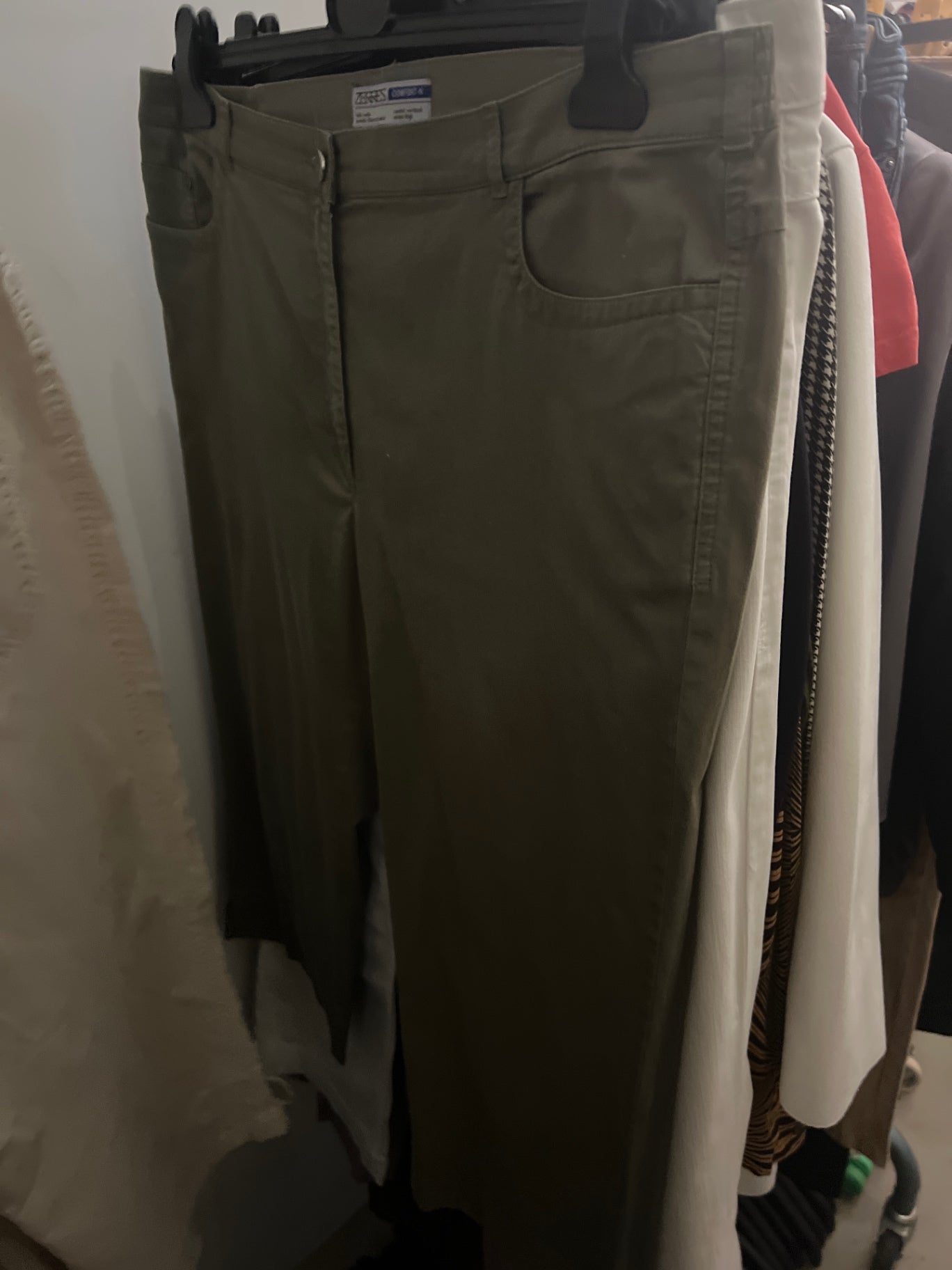 Zerres Hose Olivgrün Gr.: 48