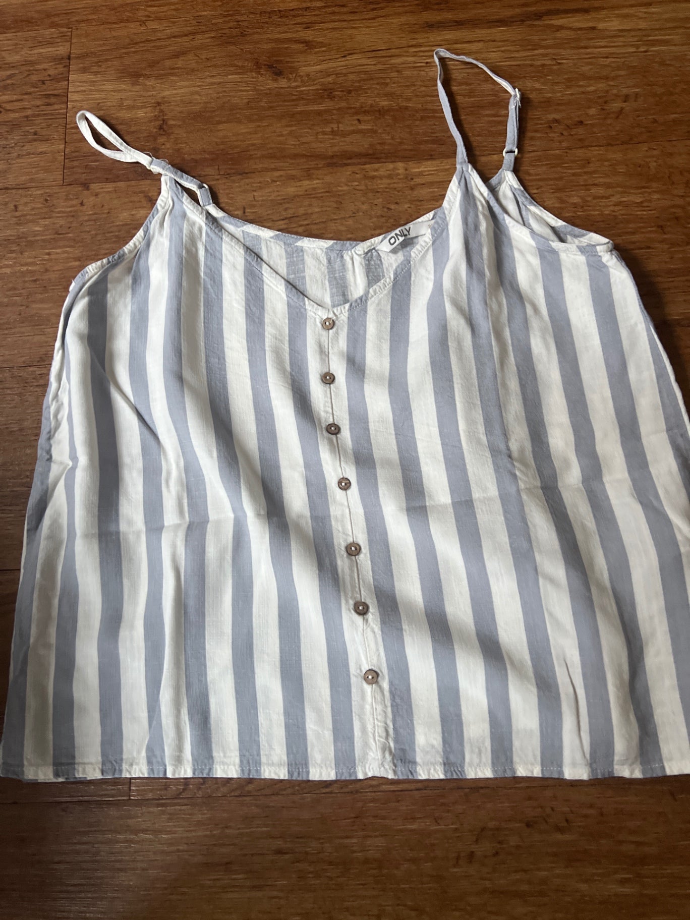 ONLY Top Weiß mit blauen Streifen Gr.: M