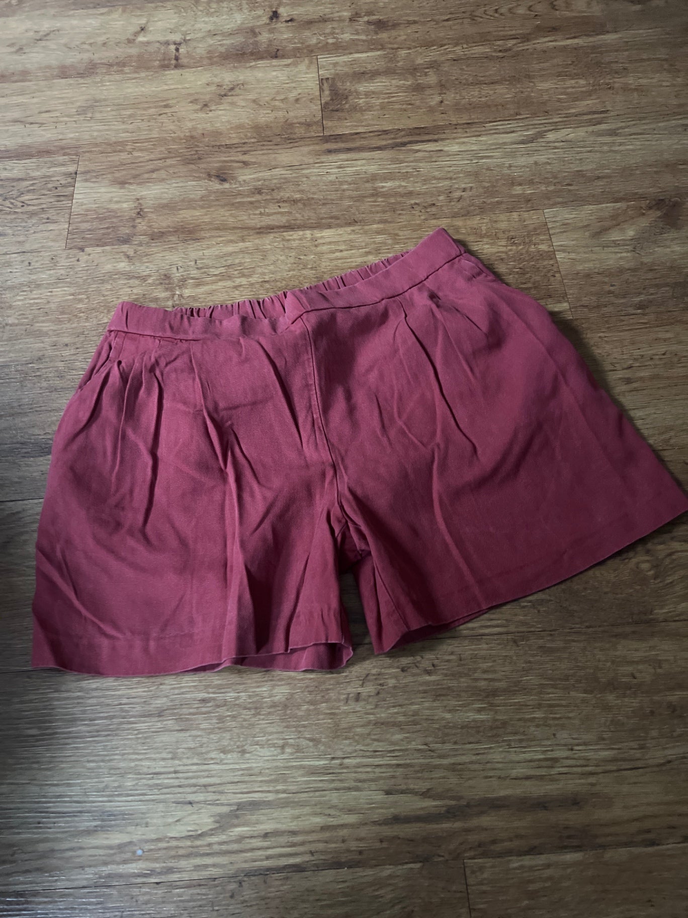 Esprit Shorts Bordeaurot Gr.: M