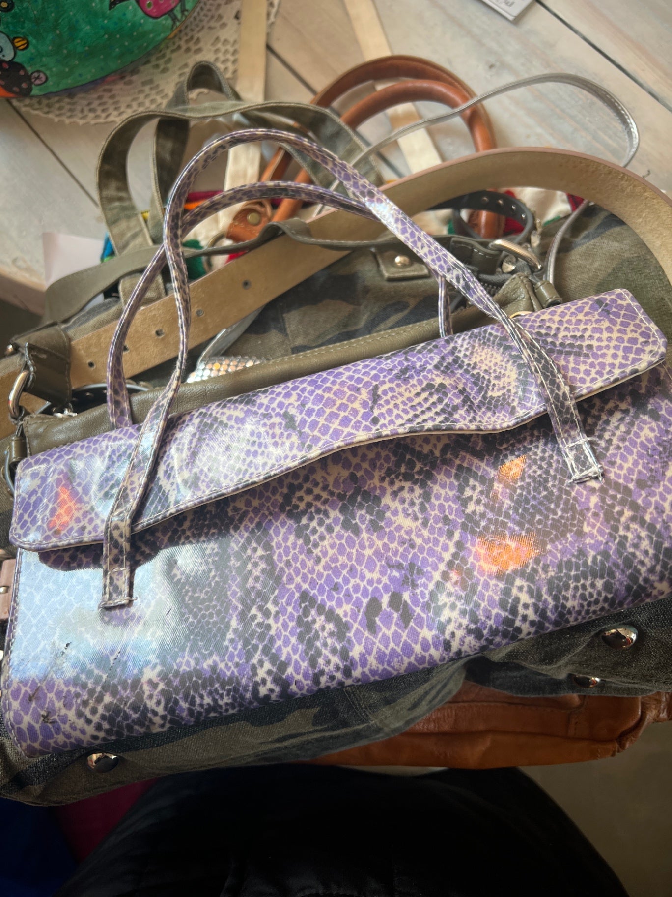 Handtasche Lila Schlange 