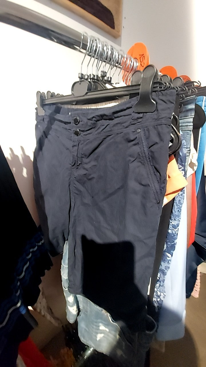 Miss Etam Kurze Hose Dunkelblau Gr.: 46