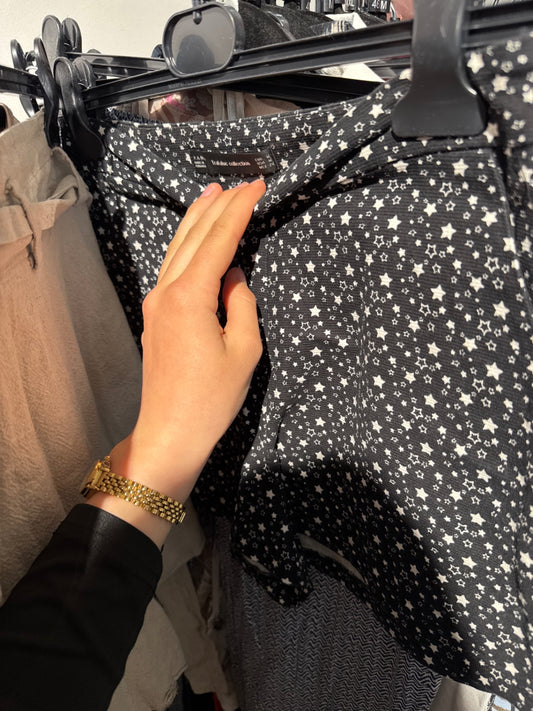 Shorts Schwarz mit Sternenmuster Gr.: M