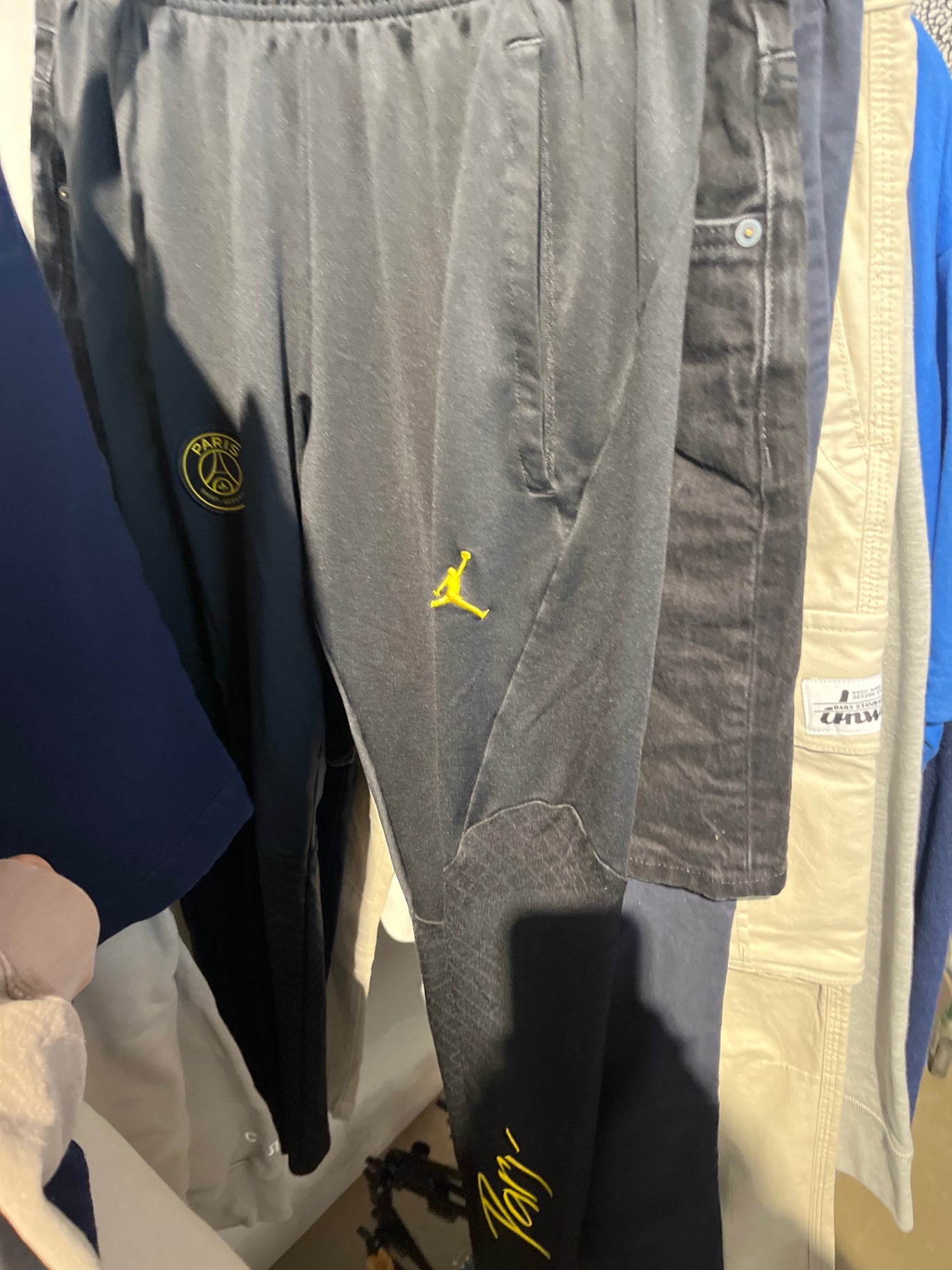Jordan Jogginghose Schwarz gelb : M
