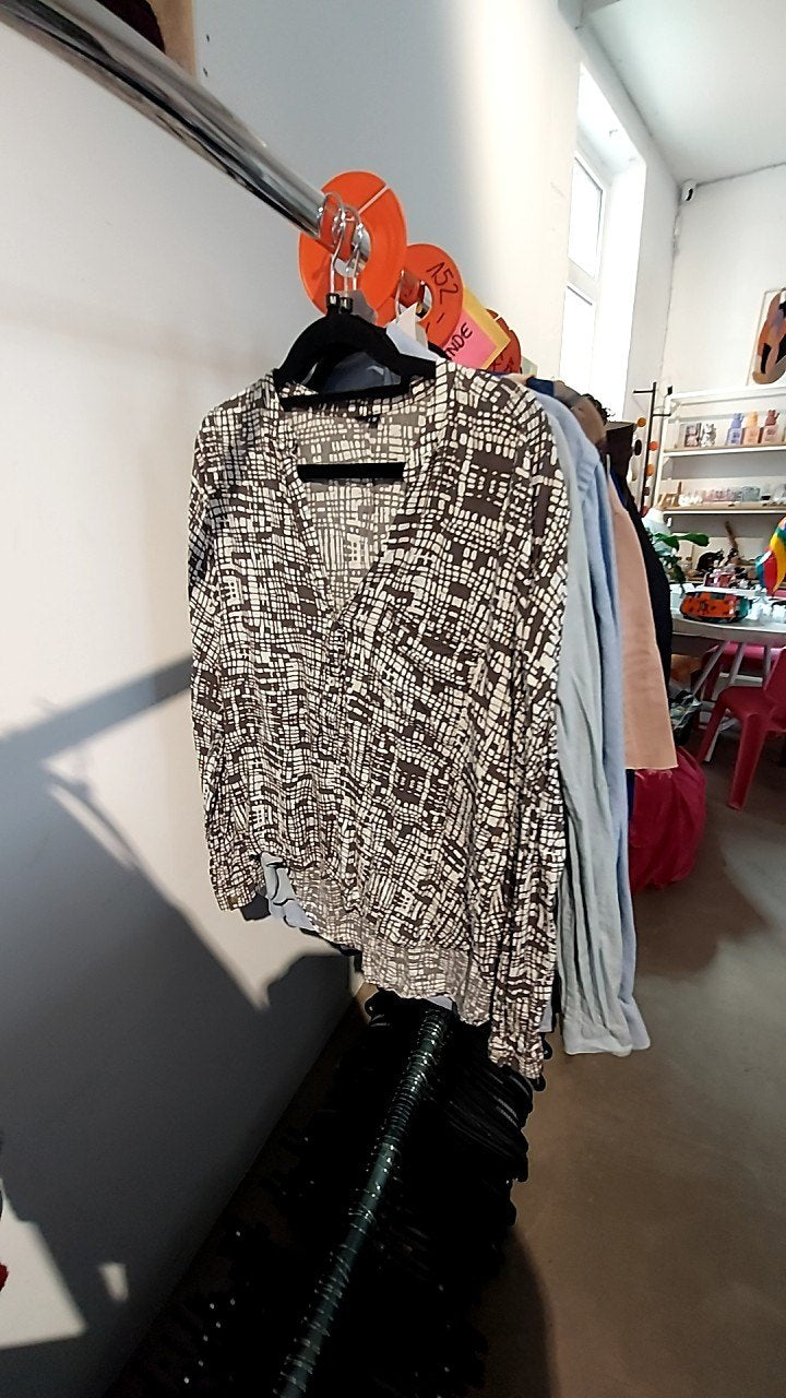 Bluse Grau/Weiß Gr.: M