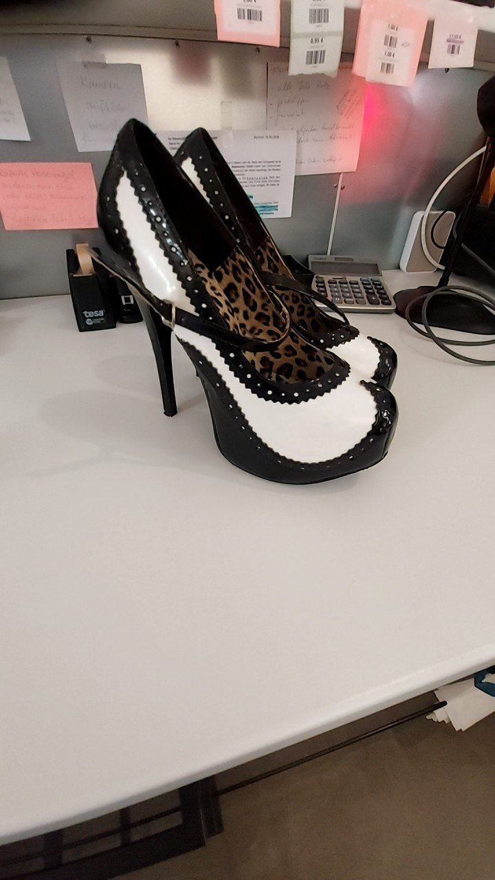 Bordello High Heels Weiß, Schwarz
