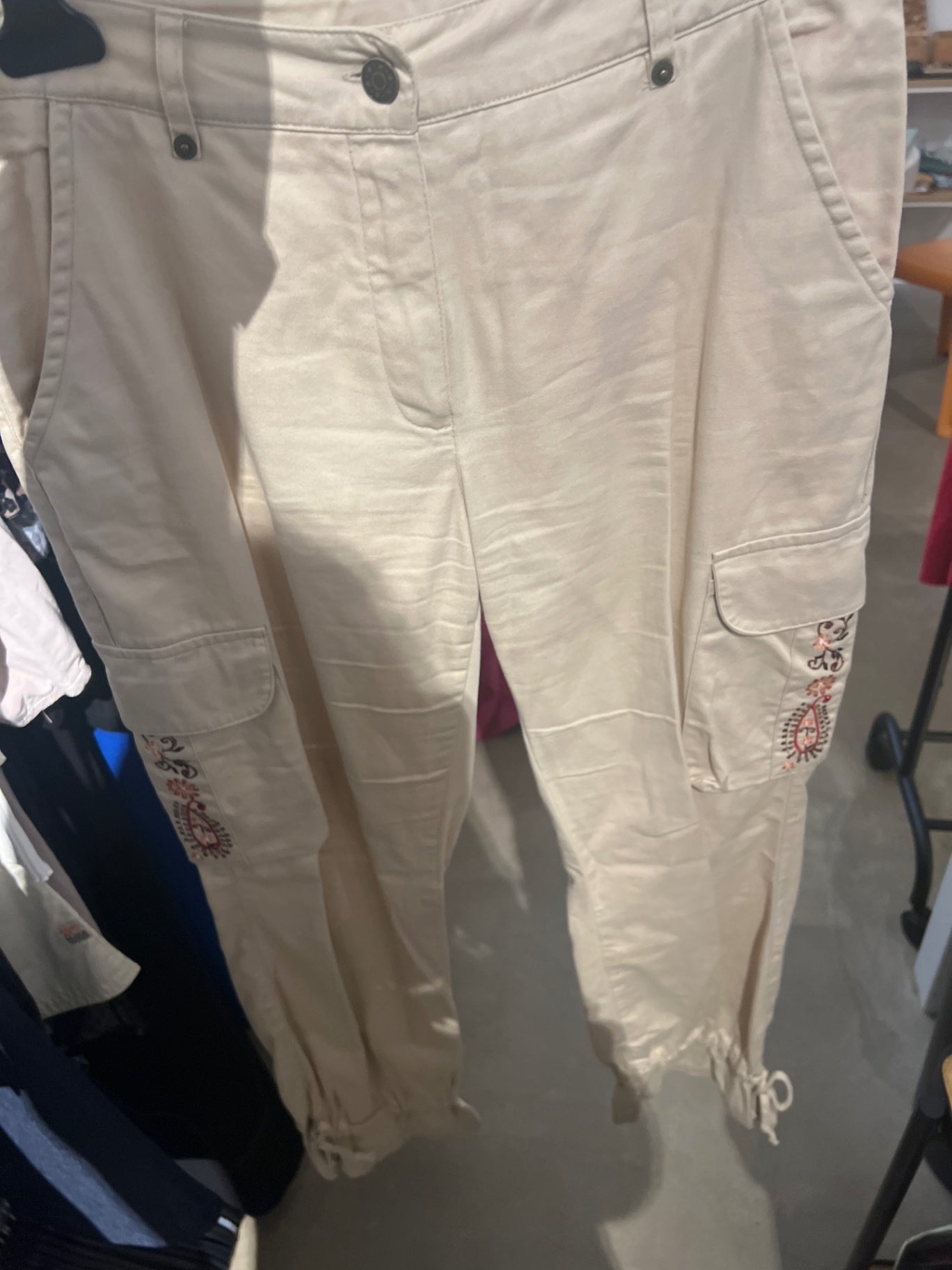 Hose Beige Gr.: M