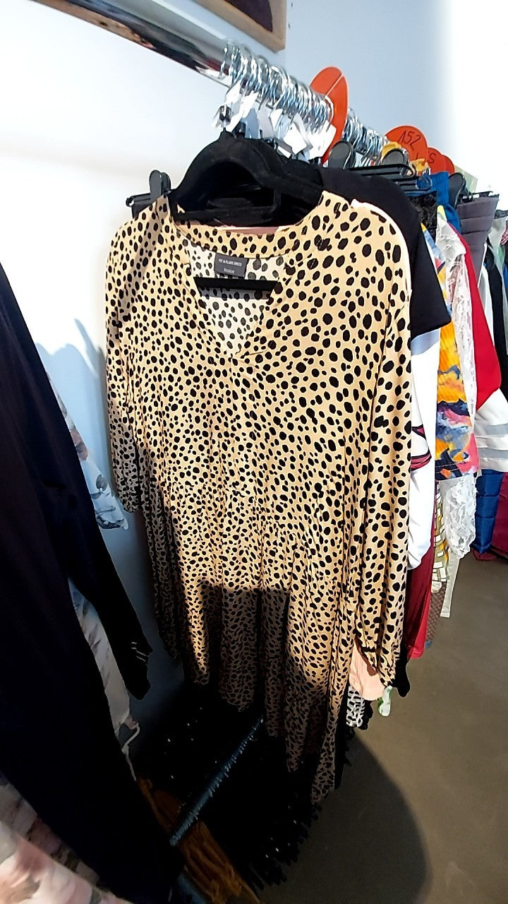 Yessica Kleid Beige mit schw.Tupfen Gr.: M