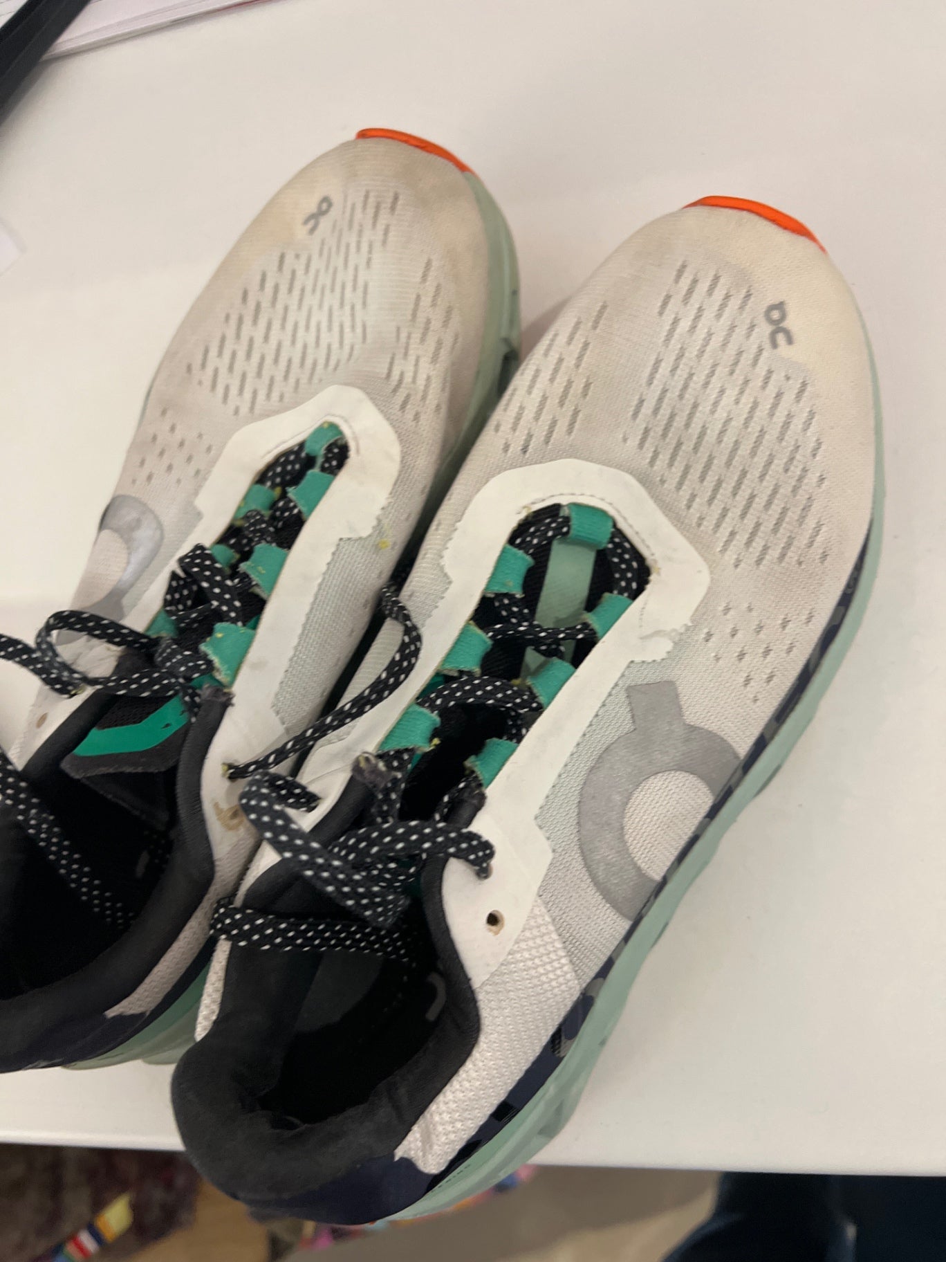 ON Cloud Sportschuhe Weiß Grün Gr.: 39