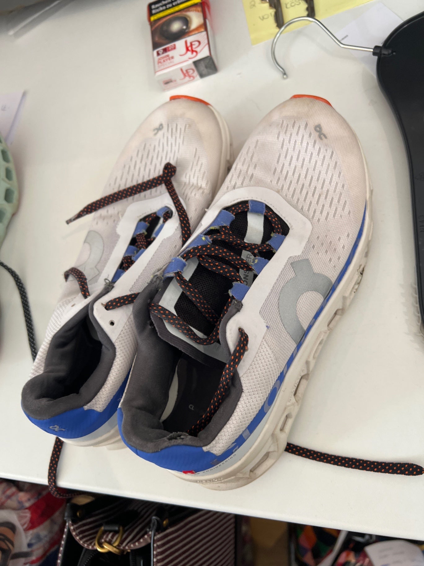 ON Cloudsurfer Schuhe Weiß Gr.: 39