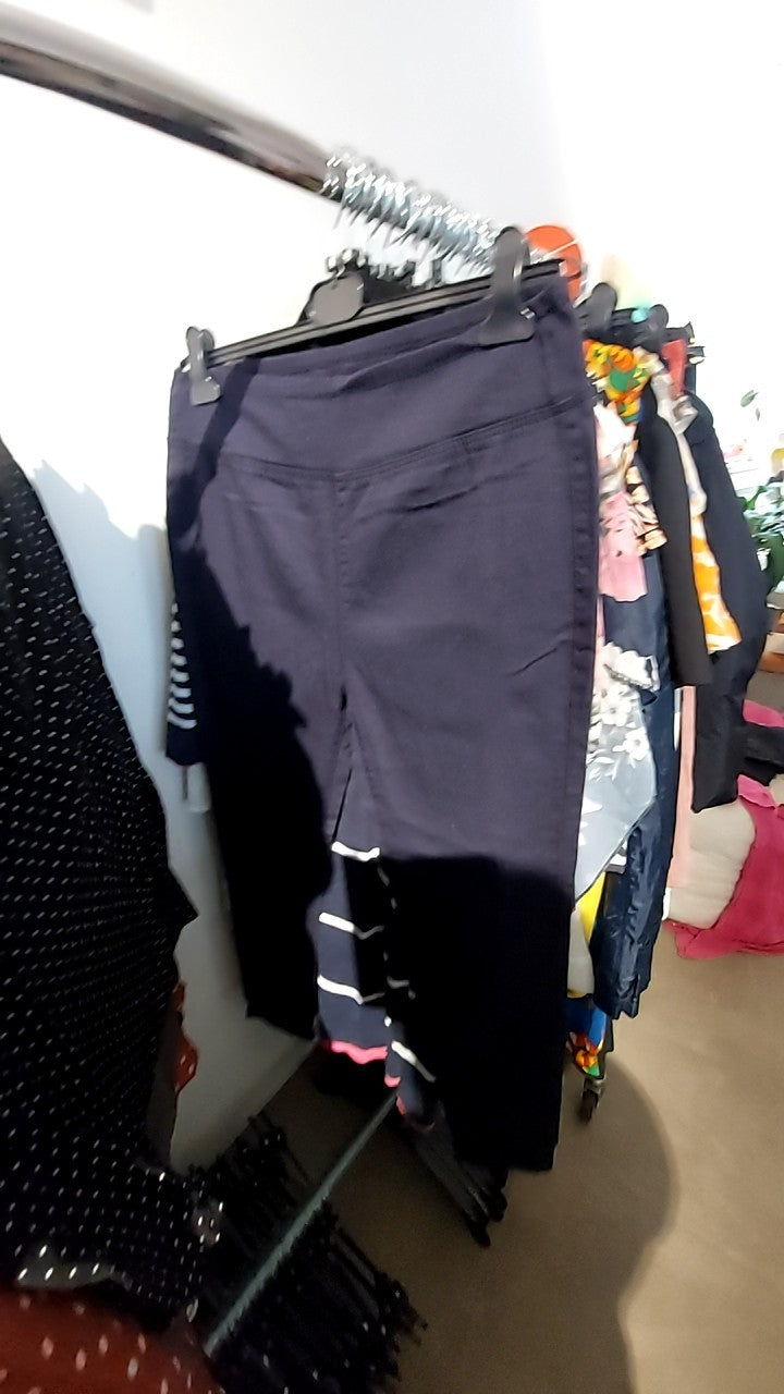 Janina Jeggins Dunkelblau Gr.: 44
