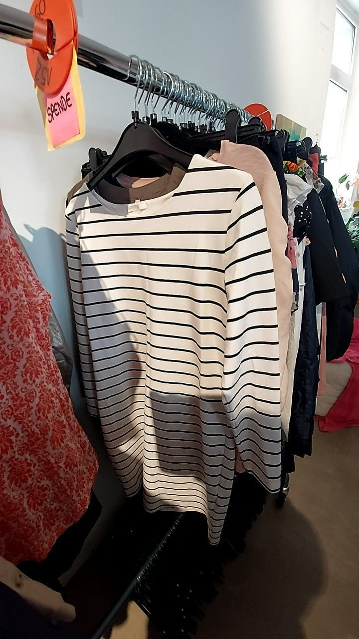 H&M Kleid Weiß mit schw. Streifen Gr.: L