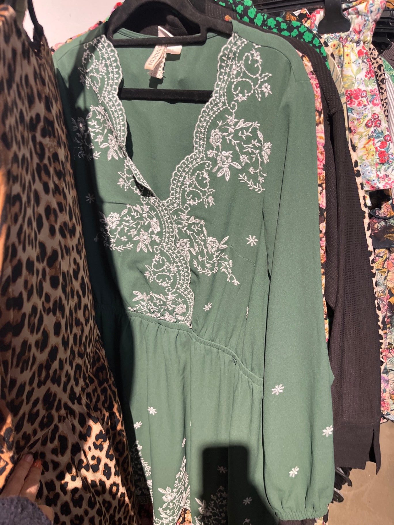 H&M Kleid Grün Weiß Gr.: L