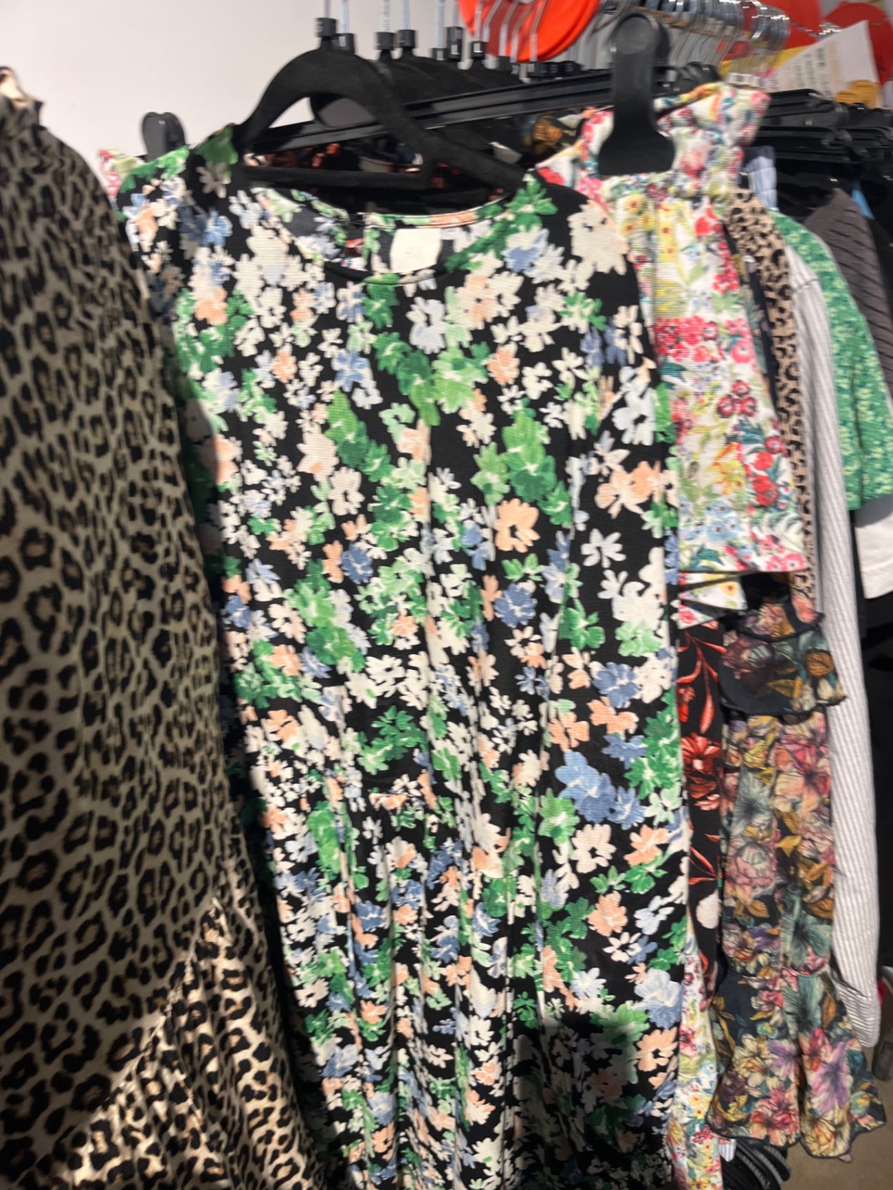 H&M Kleid Blumen grün Weiß blau :S
