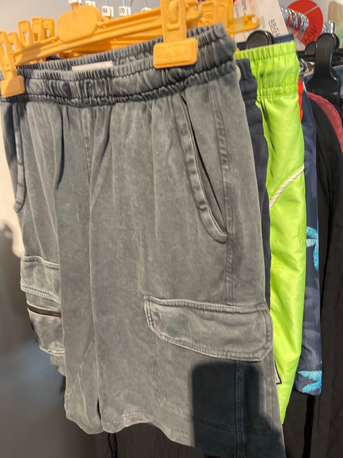 Zara Shorts Grau Gr.: 152