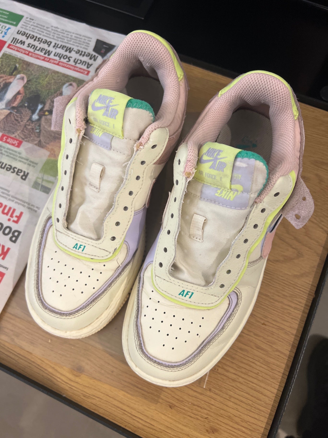 Nike Sneaker Weiß, Neongelb, Pink Gr.: 38