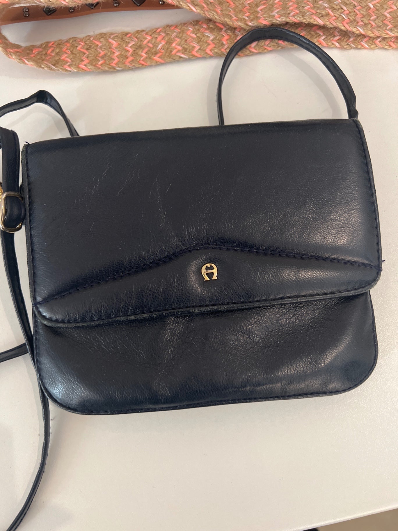 Aigner Tasche Dunkelblau