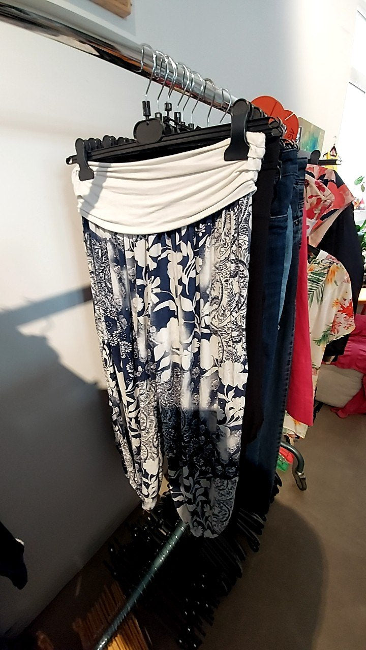Hose Blau/Weiß Gr.: M/L