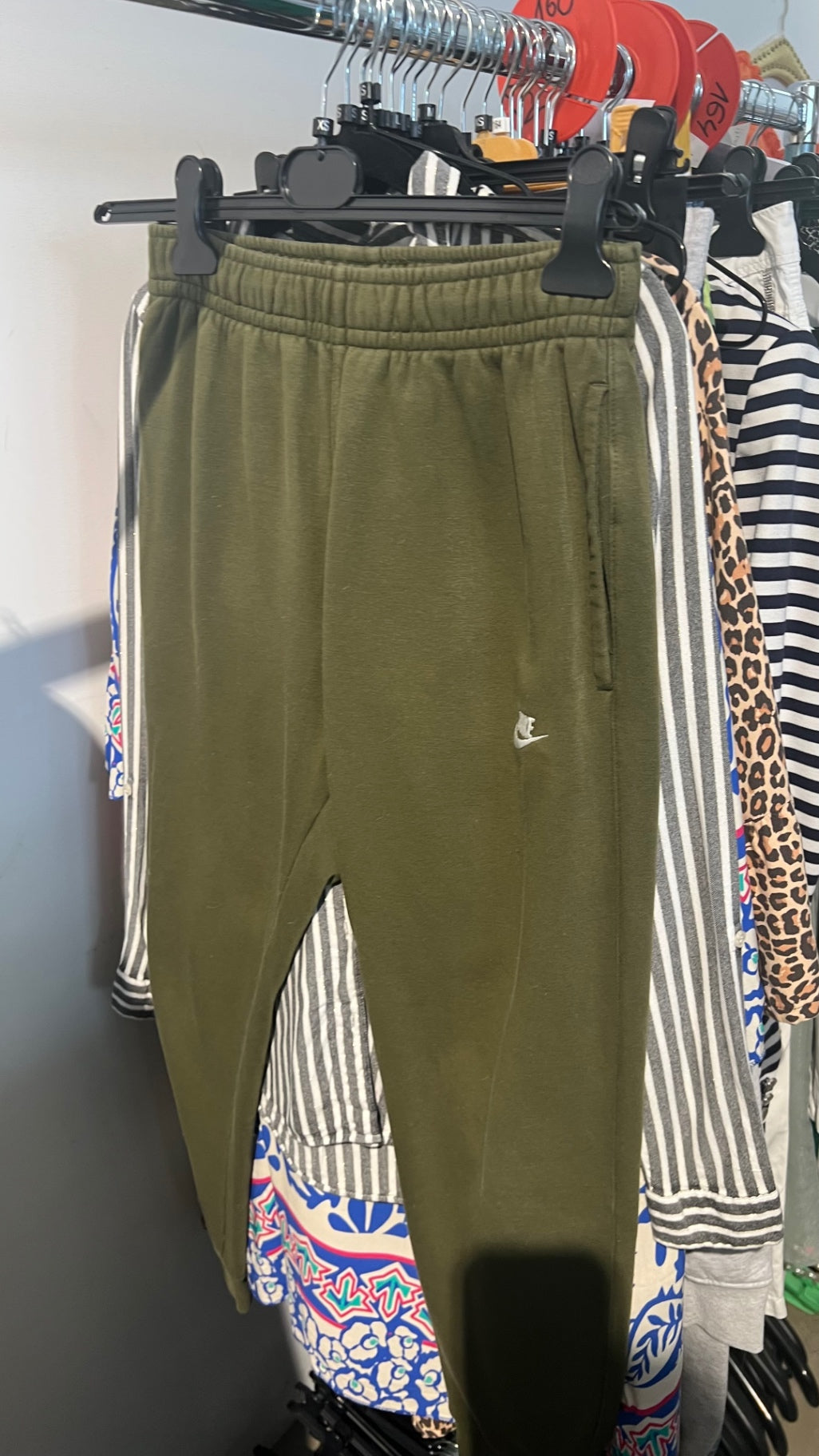 Nike Jogginghose Olivgrün Gr.: XS