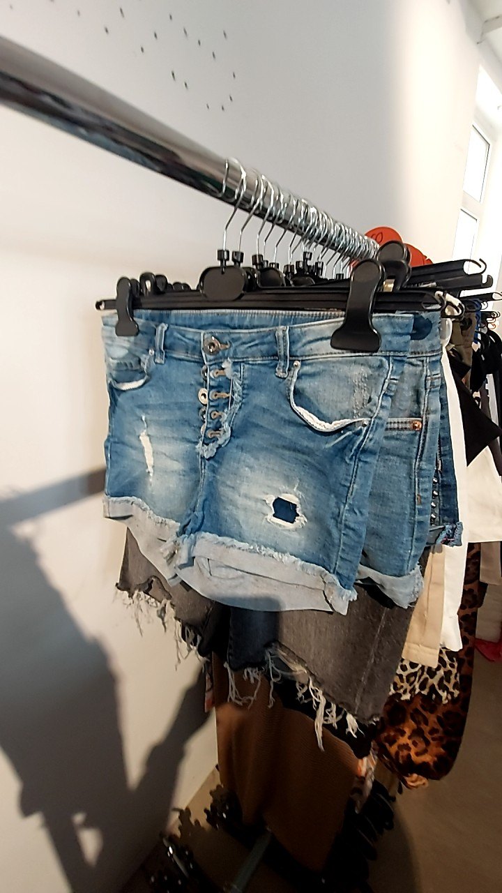 FB SISTER Shorts Blau Gr.: S