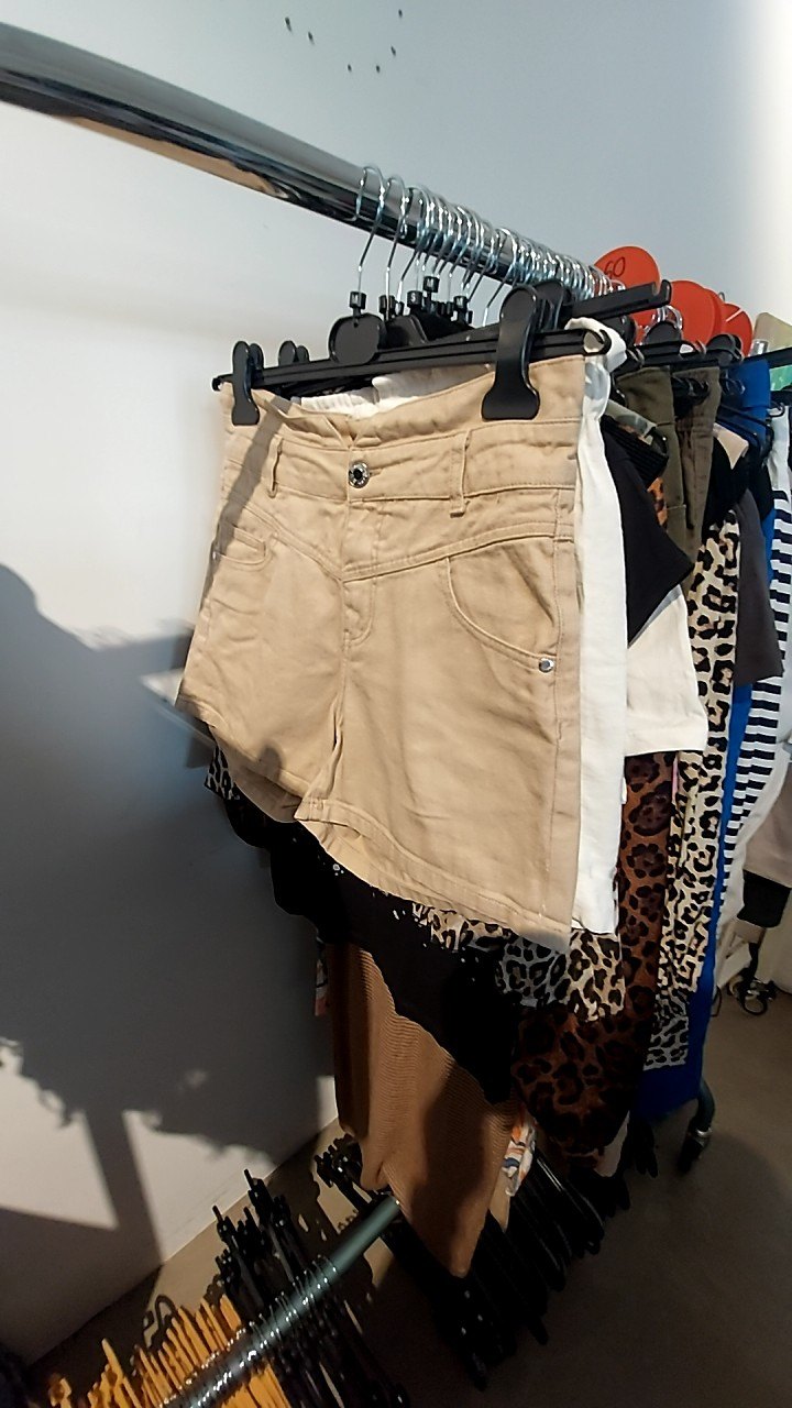 AMISU Shorts Beige Gr.: M