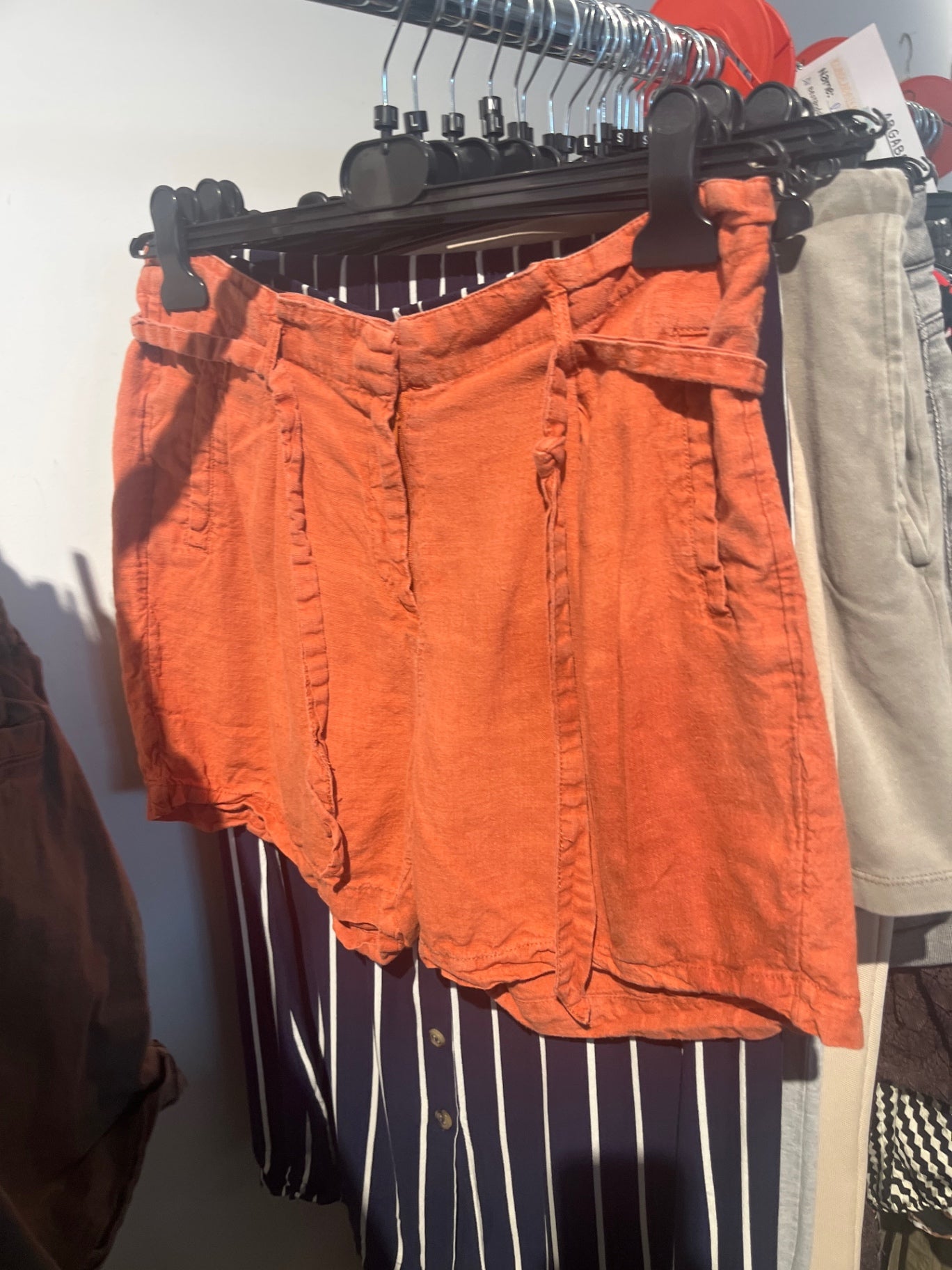 YESSICA Leinen Shorts Orange Gr.: L