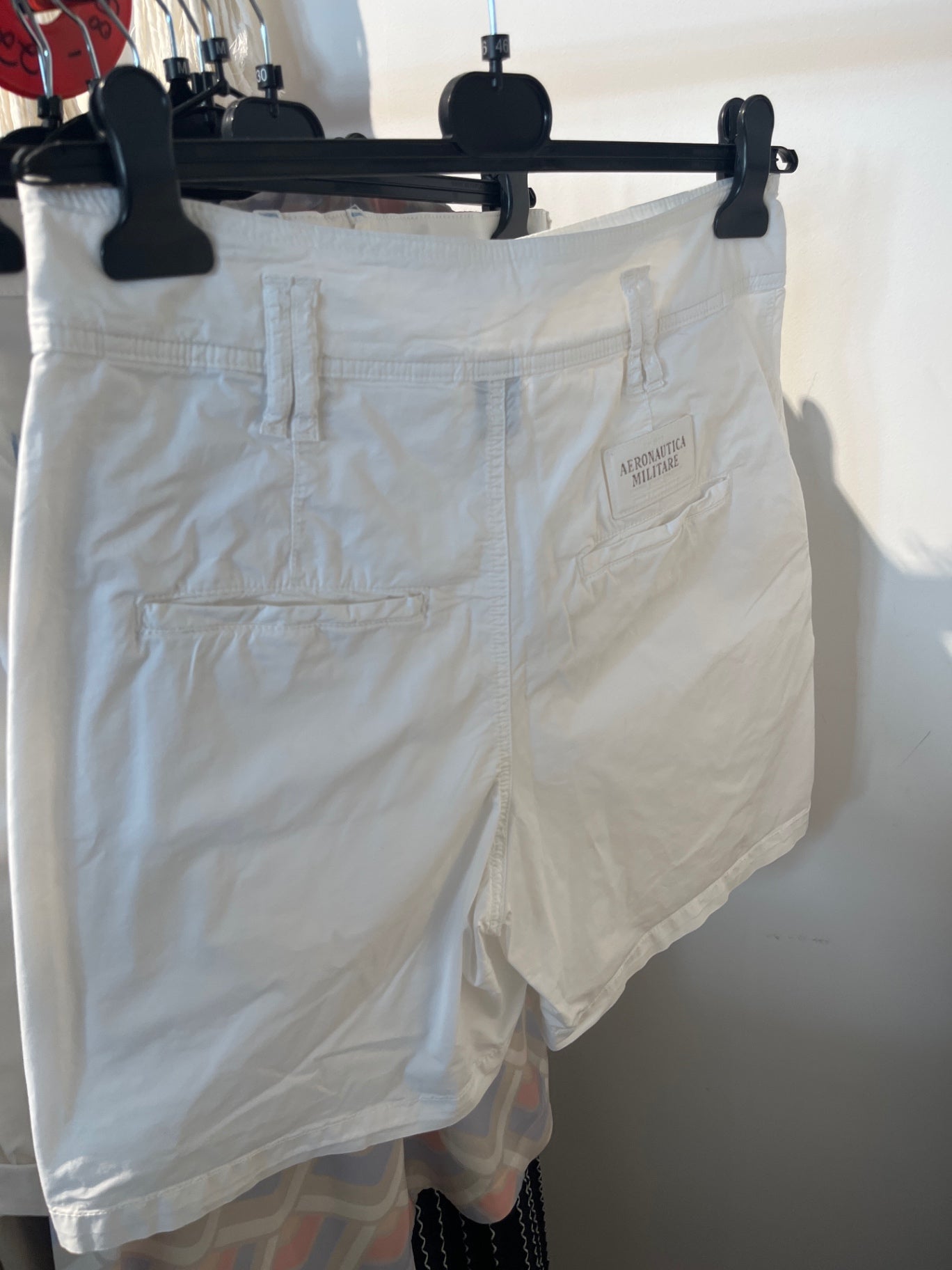 AERONAUTICA MILITARE Shorts Weiß Gr.: 46