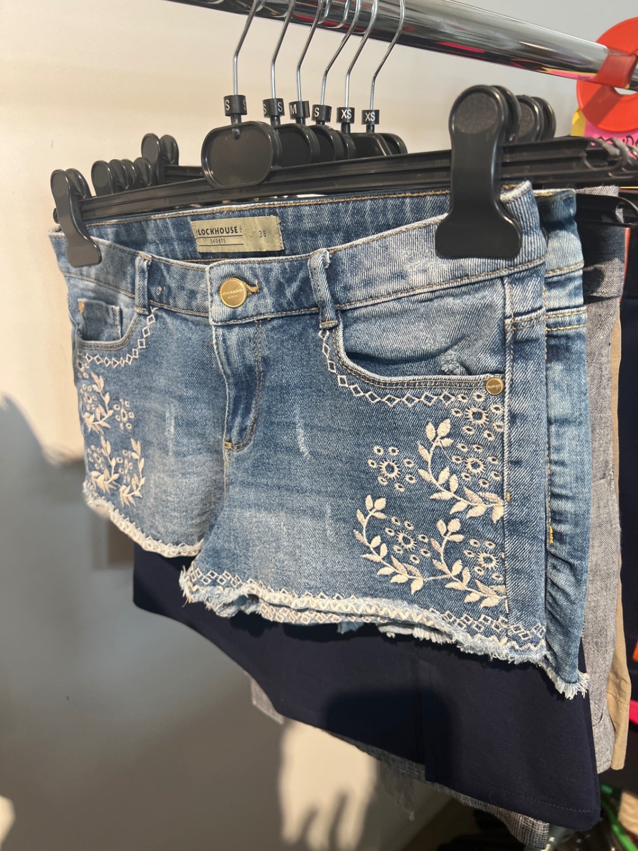 Clockhouse Shorts Blau Gr.: 38