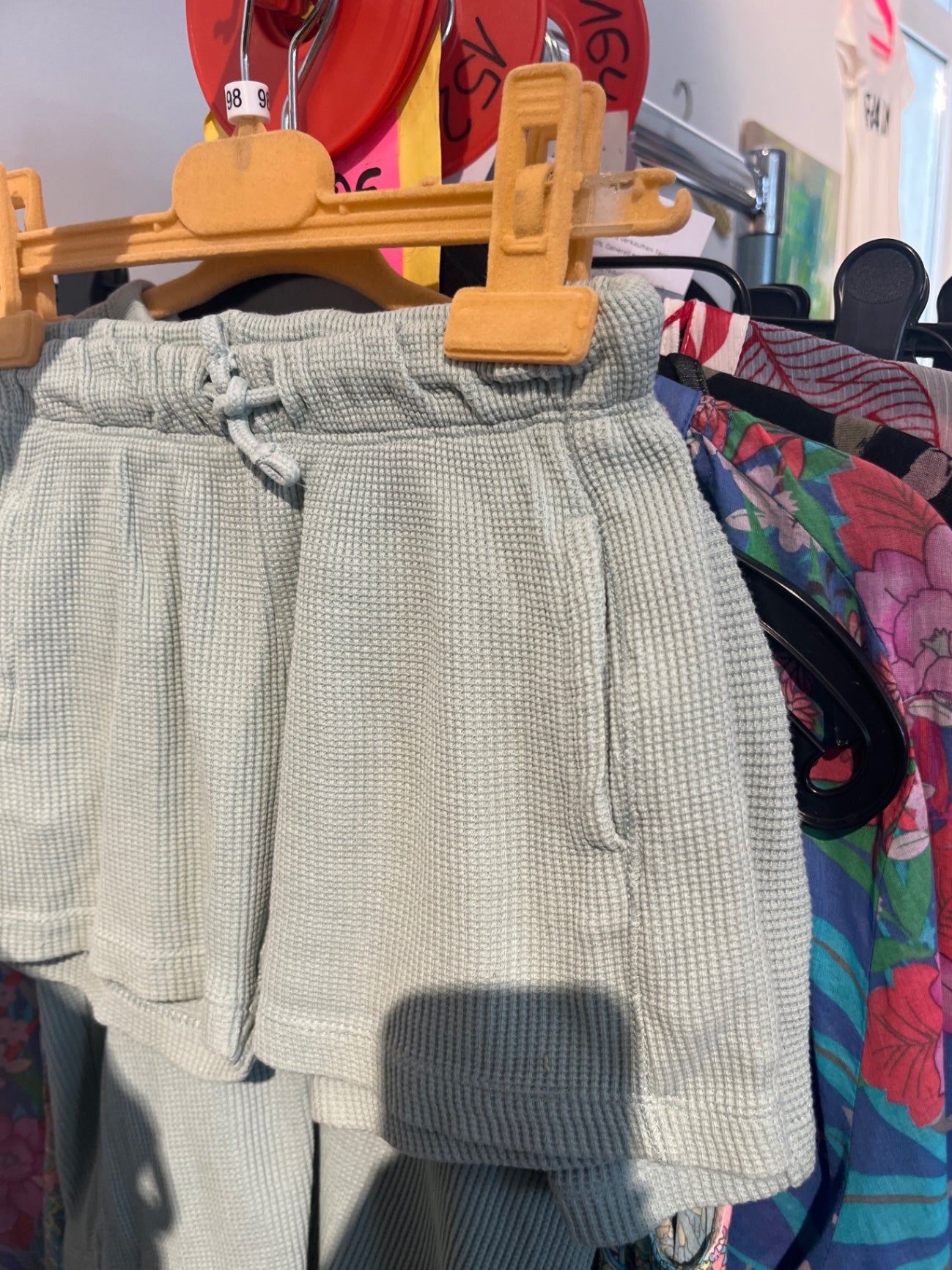 Zara Shorts Hellgrün Gr.: 98